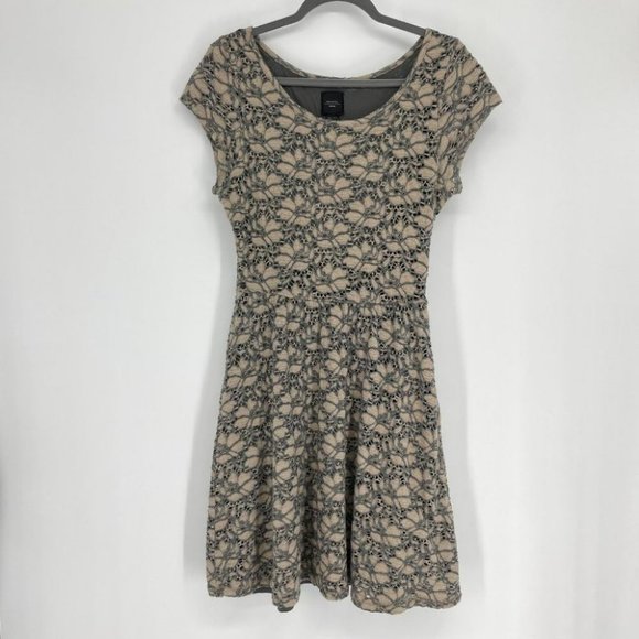 Deletta Anthro grey tan  floral eyelet Brushed Terra skater dress cap sleeve - Picture 14 of 16